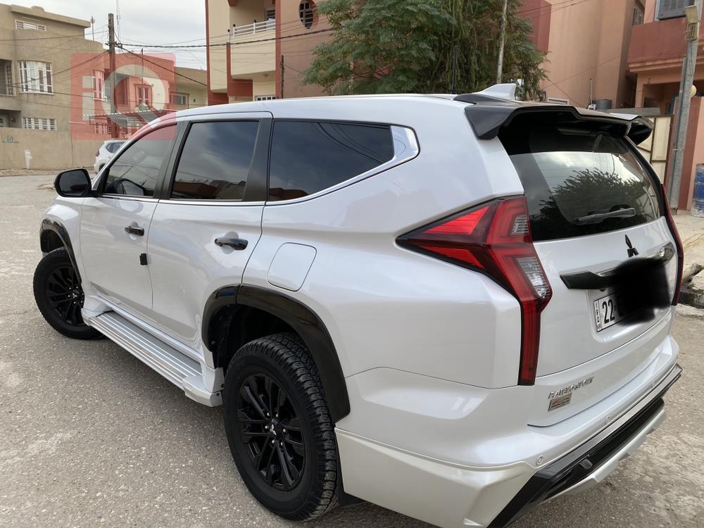 میتسوبیشی پاجیرۆ سپۆرت